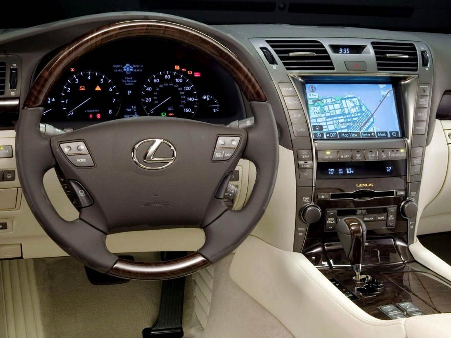  Lexus LS460 2006 года  (фото 158 из 200)